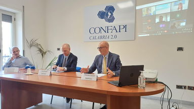 Cosenza, nella sede regionale del Confapi si discute del futuro della Calabria