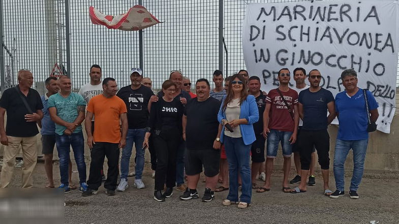 Nella protesta per il “caro gasolio” i pescatori di Schiavonea non sono soli