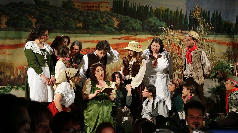 A Morano torna la lirica: domenica 12 giugno l’Elisir d’Amore integrale col coro “Cilea” di Reggio Calabria