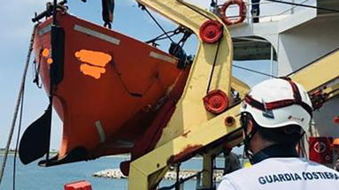 Mare Sicuro, controlli a tappeto sui mercantili nel porto di Corigliano