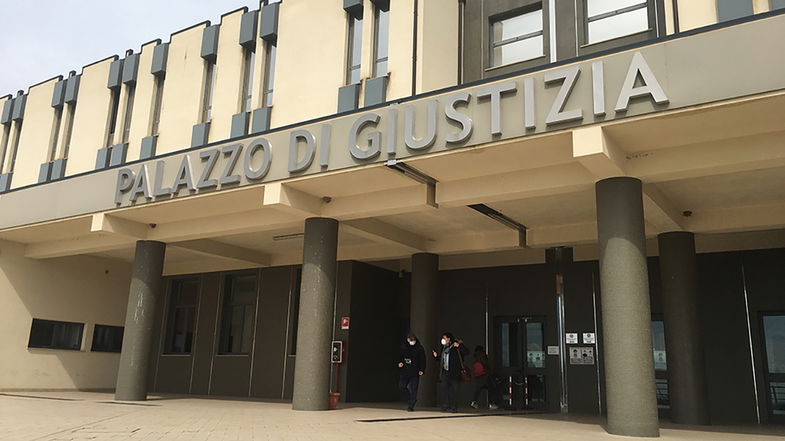 Violenze sui disabili, gli avvocati chiedono di visionare i filmati