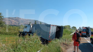 Incidente tra Villapiana e Trebisacce: ci sono almeno 2 vittime e 5 feriti. Ennesima tragedia sulla SS106