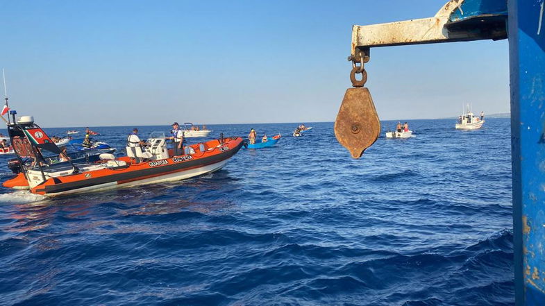 Mare sicuro, due persone messe in salvo durante la processione di Maria ad Nives