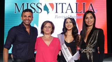 Sophia Aversa è Miss Cerchiara di Calabria, ha 22 anni e viene da Castrovillari