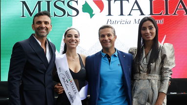 La cosentina Carolina Elisabetta Gaudio vince il titolo di Miss Miluna Calabria 2022