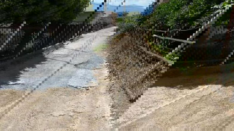 Ruffo (Azione) denuncia il degrado nelle periferie di Co-Ro: «Negligenza da parte dell'amministrazione»