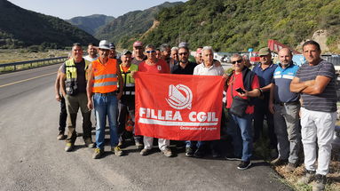 Tornano al lavoro gli operai della strada Longobucco-Mare