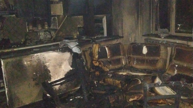 A fuoco un appartamento ad Apollinara: all'interno trovate tre taniche di carburante