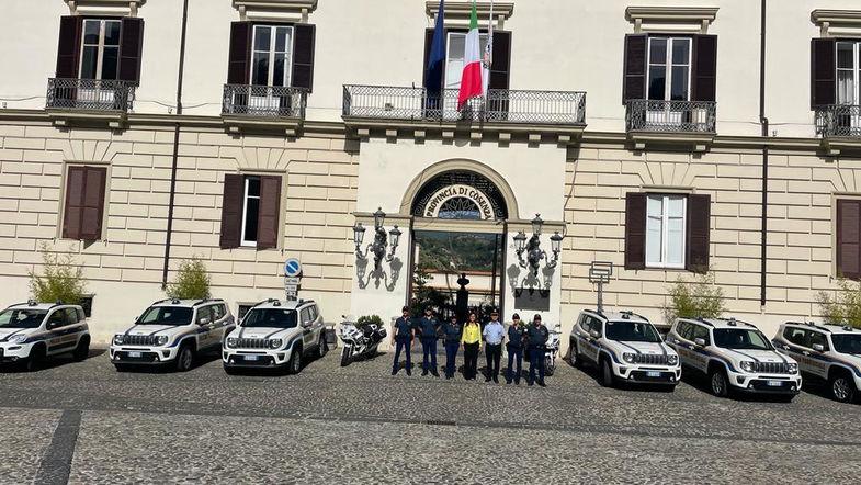 Si rinnova il parco auto della Polizia Provinciale: sei nuove Jeep Renegade 