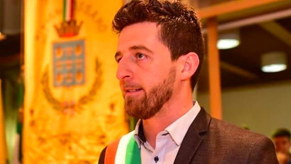 Gli auguri del sindaco Stasi alle due deputate del M5S Baldino e Scutellà