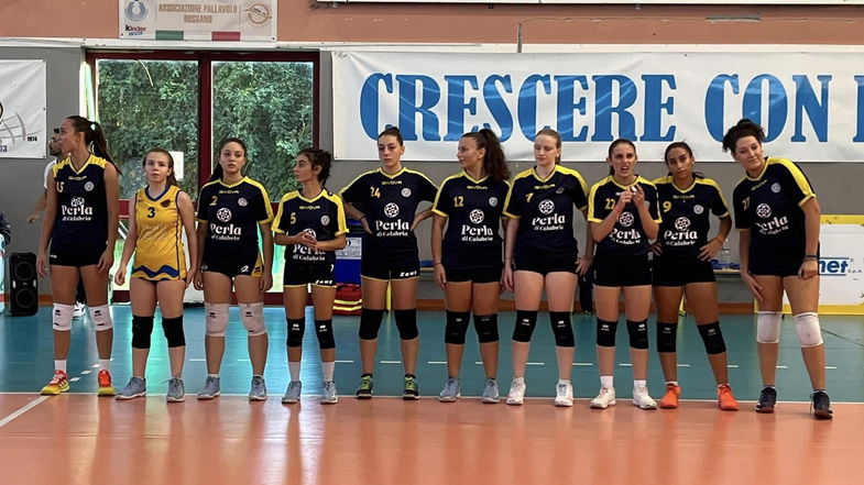 VOLLEY FEMMINILE - La Perla di Calabria Rossano fa ballare gli spalti! Vittoria schiacciante contro il Filadelfia