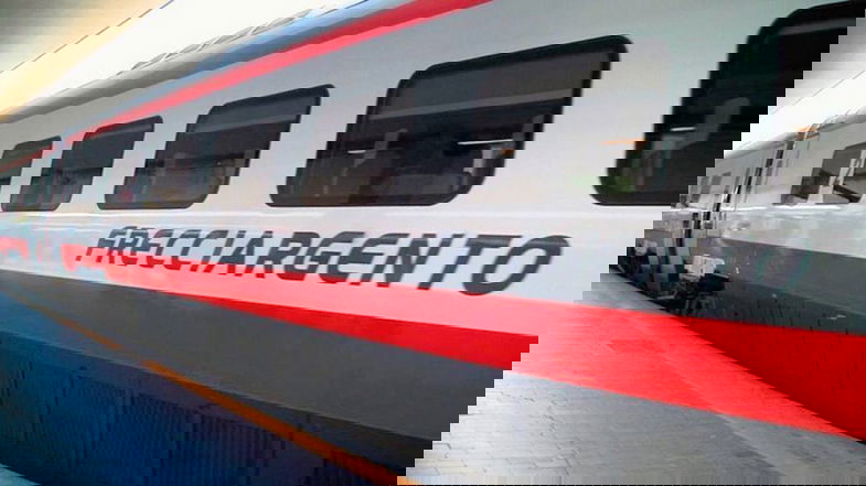 Nuova fermata navetta Frecciargento a Crosia, Russo: «Arriva a conclusione vertenza partita nel 2021»