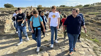 Studenti al Parco archeologico di Sibari per intraprendere “un cammino di legalità”