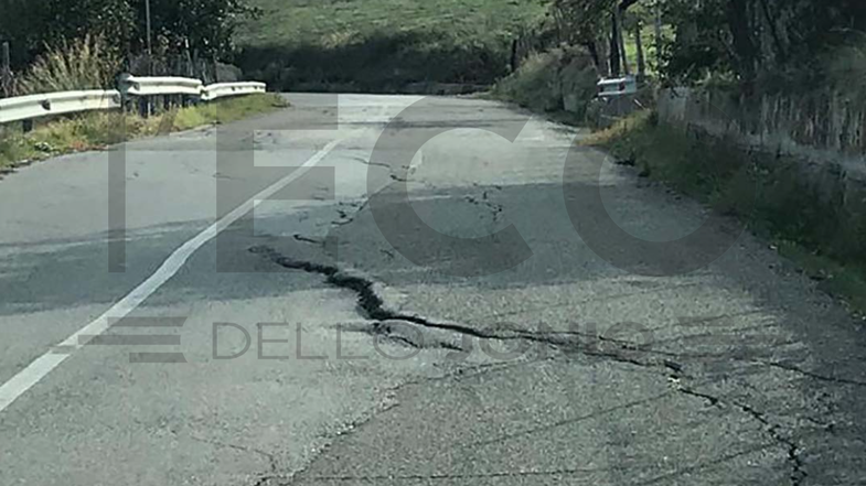 Il dio degli uomini ha dimenticato le strade provinciali della Sila greca: Paludi sempre più isolata