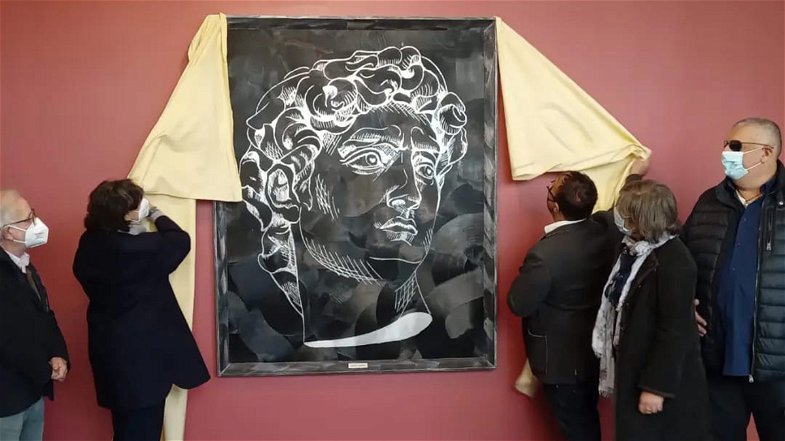 L'artista Michele Straface omaggia il Careggi di Firenze con il suo “David” di 12.000 punti metallici