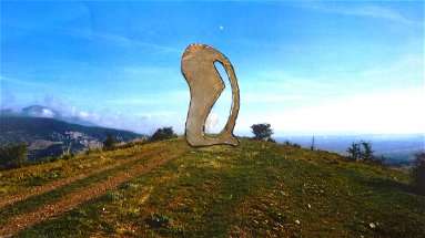 Land art, trasformare la collina dei Tre Piani di Lauropoli in un “museo a cielo aperto”