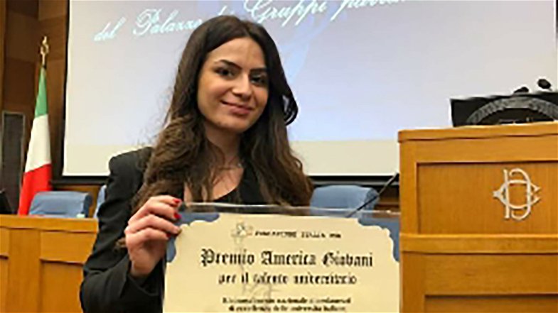 Eliana Alagio di Cassano riceve il Premio America Giovani 2022