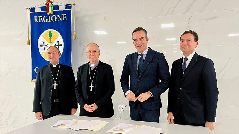 Tutela e valorizzazione beni culturali ecclesiastici, accordo tra Regione e Conferenza Episcopale Calabria