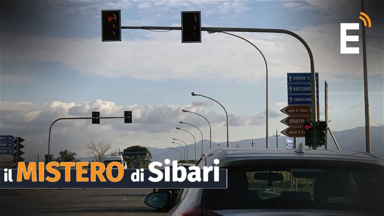Incidente al quadrivio di Sibari, è polemica sui semafori mentre si riapre la questione su una nuova rotatoria