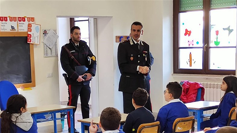 Gli studenti di Morano a scuola di legalità con i carabinieri della compagnia di Castrovillari
