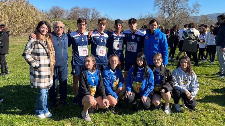 Campionati studenteschi, la squadra femminile di corsa campestre dell’Istituto Palma alle finali regionali