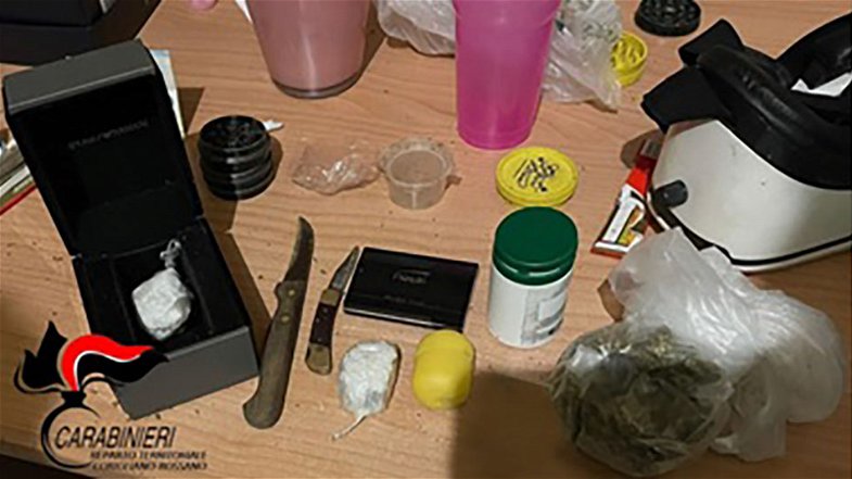 Co-Ro, due arresti per detenzione di sostanze stupefacenti