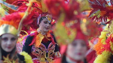 Boom di presenze al Carnevale Castrovillari: più di 30 mila persone alla prima sfilata
