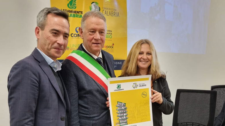 Raccolta differenziata, anche Morano tra i comuni free premiati da Legambiente