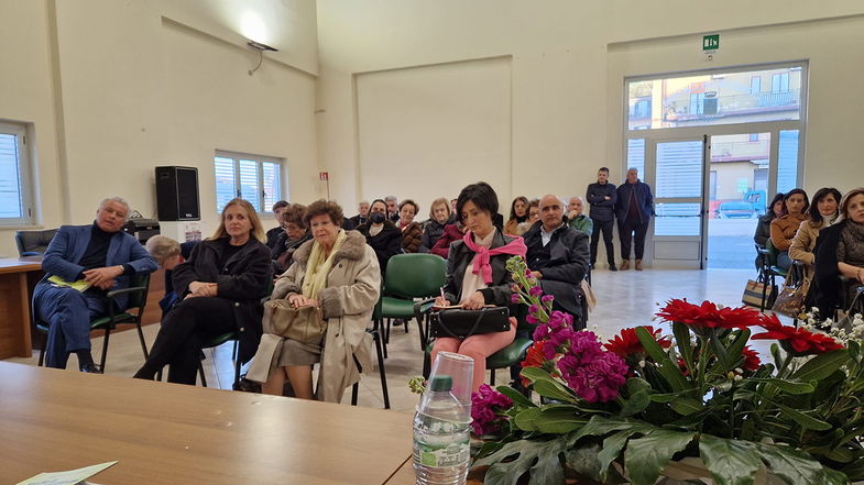 Grande partecipazione alla presentazione del libro di Carlino sulla storia di Crosia