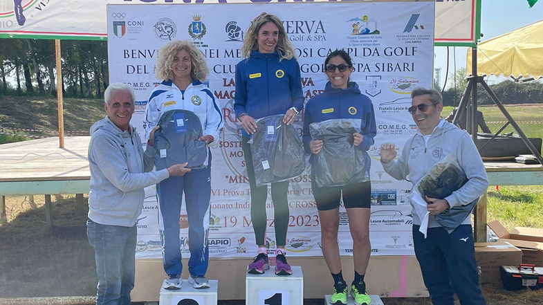 Ai campionati di cross di Sibari il podio femminile è targato tutto CorriCastrovillari