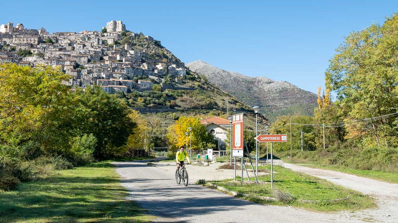 Il comparto turistico del Parco del Pollino chiede la riapertura della ciclopedonale Campotenese-Morano Calabro