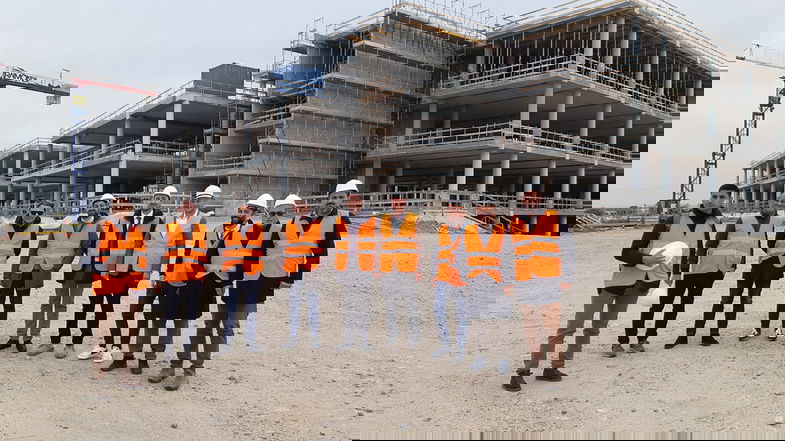 Sopralluogo dei consiglieri comunali di Co-Ro sul cantiere dell’Ospedale Unico
