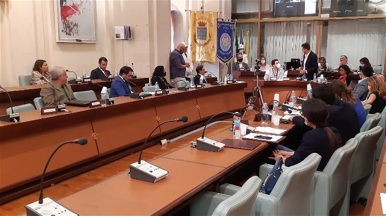  Corigliano-Rossano: in Consiglio Comunale arriva la deroga al dibattito pubblico sulla 106