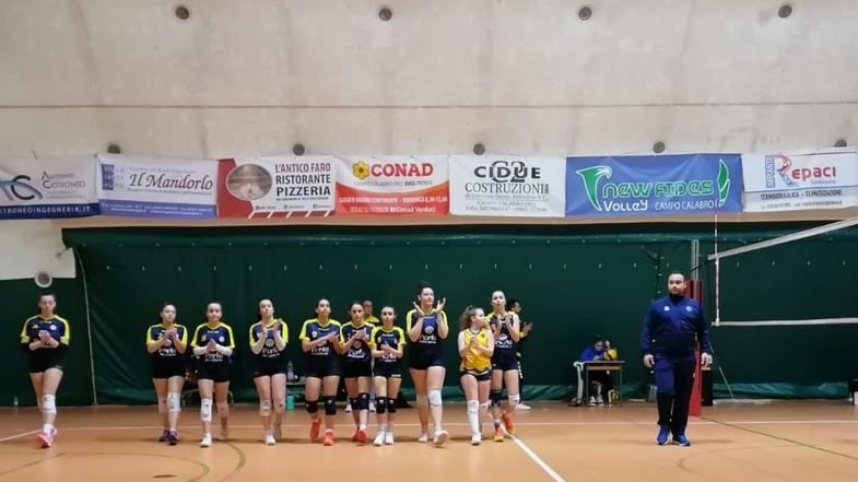 VOLLEY FEMMINILE - Perla di Calabria perde a Campo Calabro: è stata una gara da far tremare i polsi 