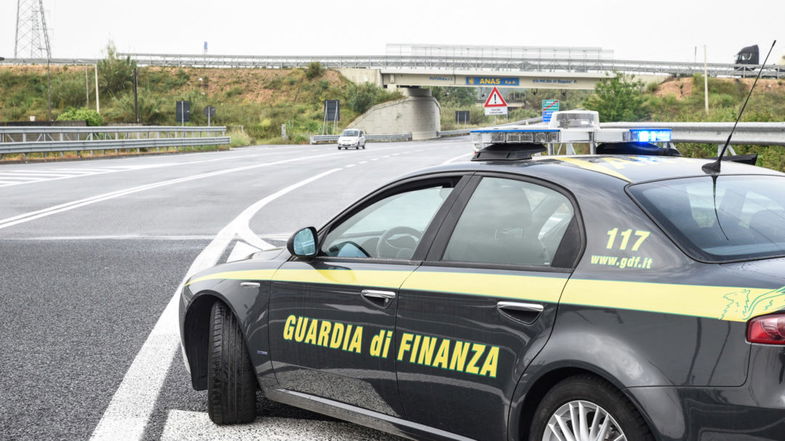 Tarsia, sequestrati 5 kg di cocaina: arrestato un 35enne 