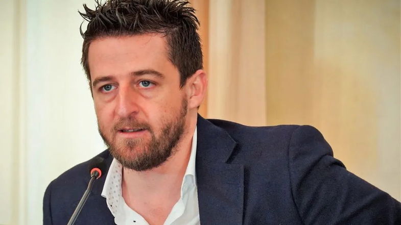 «Il fango è l'unica arma rimasta ad un sistema malato che stiamo sradicando coi fatti»