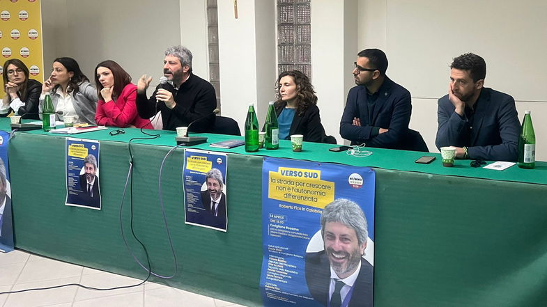 Roberto Fico a Corigliano-Rossano: «In prima linea per dire no all’autonomia differenziata»