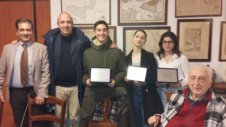 Trebisacce, gli studenti dell'Istituto Aletti vincono il premio