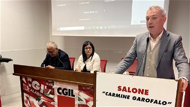 Cgil Calabria scende in piazza: «Il Sud è sparito dall'agenda politica»