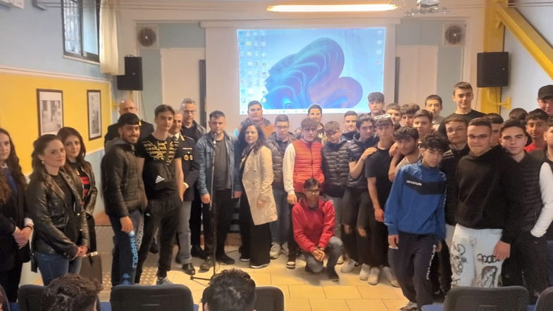 L'affascinante mondo dei treni... in sicurezza: i ragazzi dell'istituto