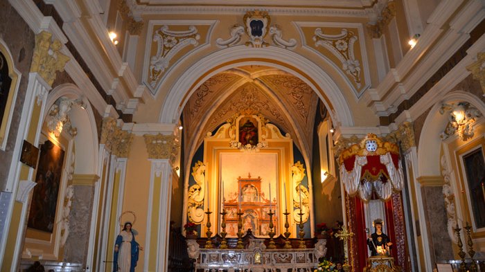 I bimbi della Coccinella hanno celebrato le mamme nella chiesa di San Francesco di Paola a Corigliano