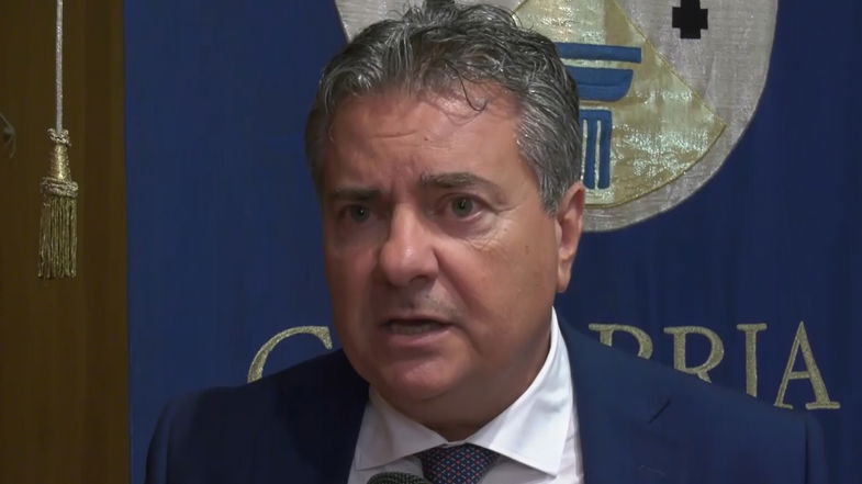 Sanità, il Presidente del Consiglio regionale Mancuso: «Rimossa un vincolo di 14 anni fa»