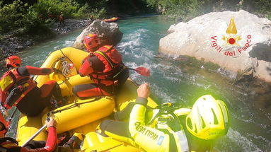 Laino Borgo, gruppo fa rafting sul fiume Lao: una 17enne dispersa