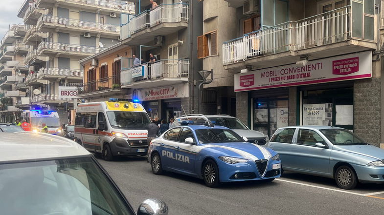 Stroncato da arresto cardiaco, inutile l’arrivo di due ambulanze (non medicalizzate) e dell’elisoccorso da Cirò