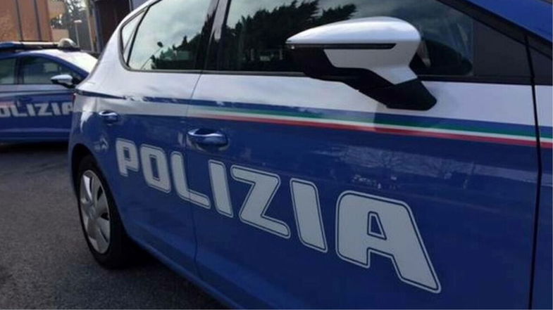 Violenze fisiche e psicologiche nei confronti della moglie: arrestato un 37enne