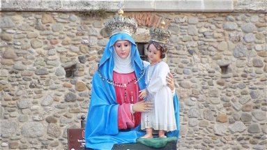 Fervono i preparativi per la festa della Madonna del Mare a Sant'Angelo