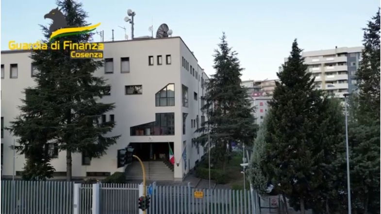 Gdf Cosenza, potenziamento dei servizi di vigilanza estiva: assegnati al comando provinciale dieci finanzieri allievi marescialli