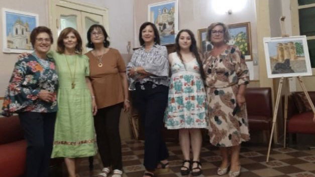 “Rossano nel cuore… Scorci dal centro storico” la mostra di pittura che ha conquistato tutti