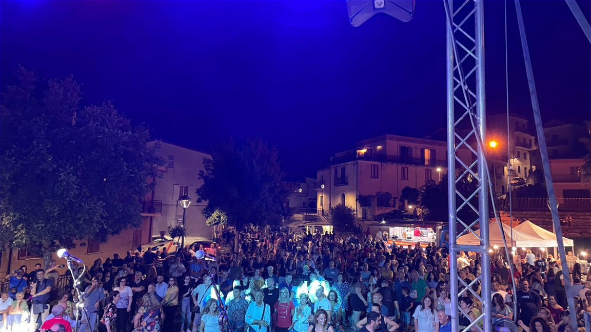 Folclore, la comunidad de San Giorgio Albanese celebra: se espera a Cecè Barretta