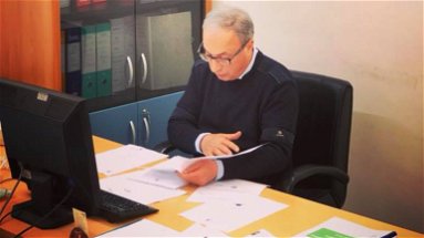 Il ragionerie Tonino Uva va in pensione: la burocrazia di Corigliano-Rossano perde pezzo fondamentale